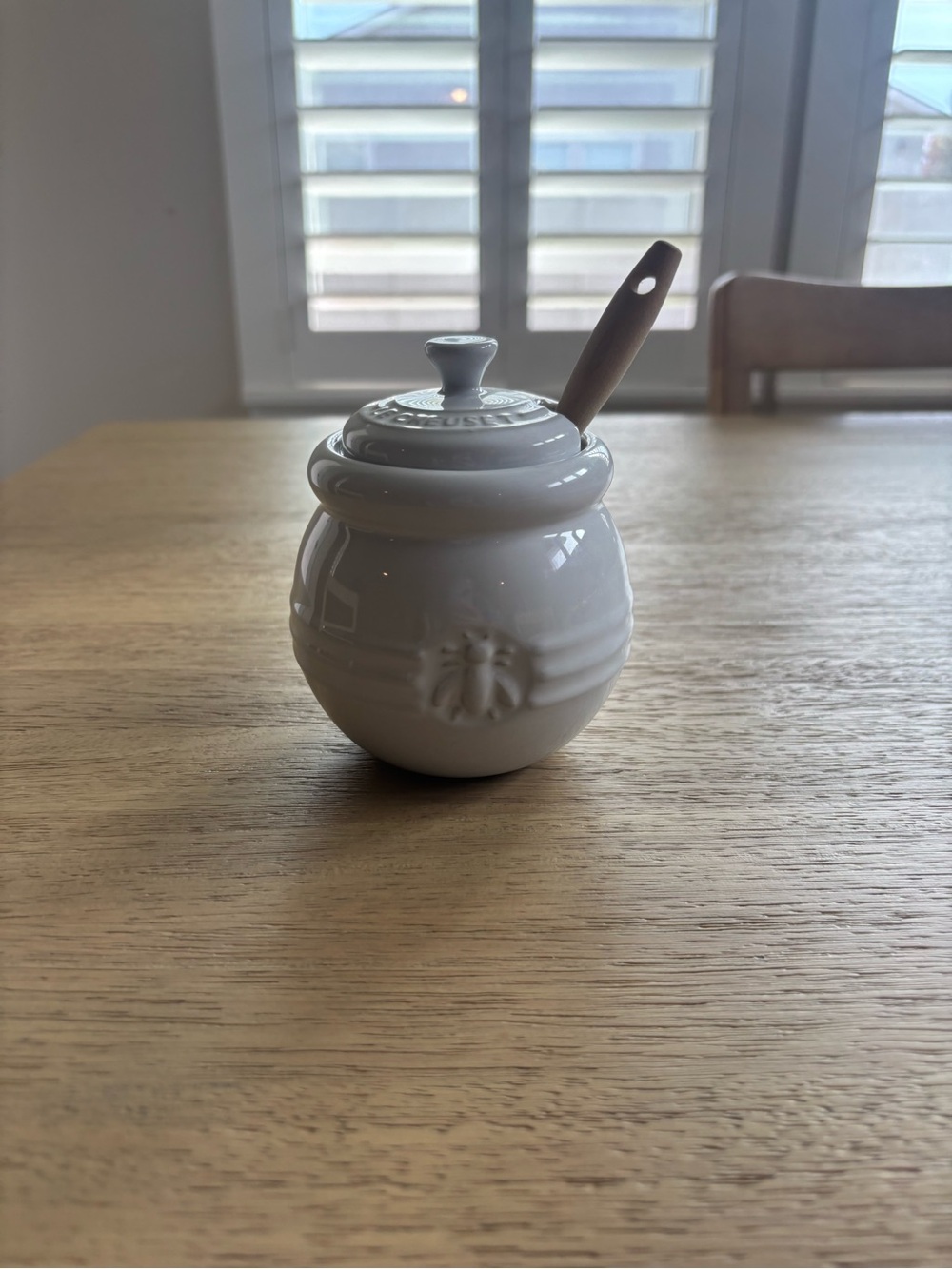 Le Creuset white Stoneware Honey Jar with Spoon